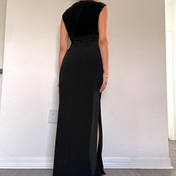 Black Velvet Cutout Maxi Dress - Picture 6 of 9